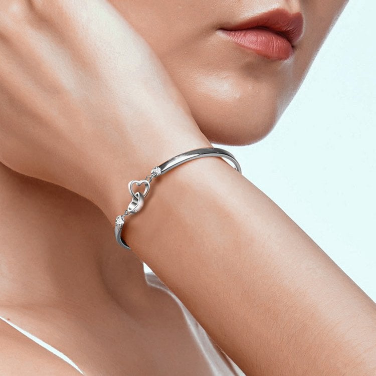 Forever Linked Together™ | Kristal Hart tot Hart Armband